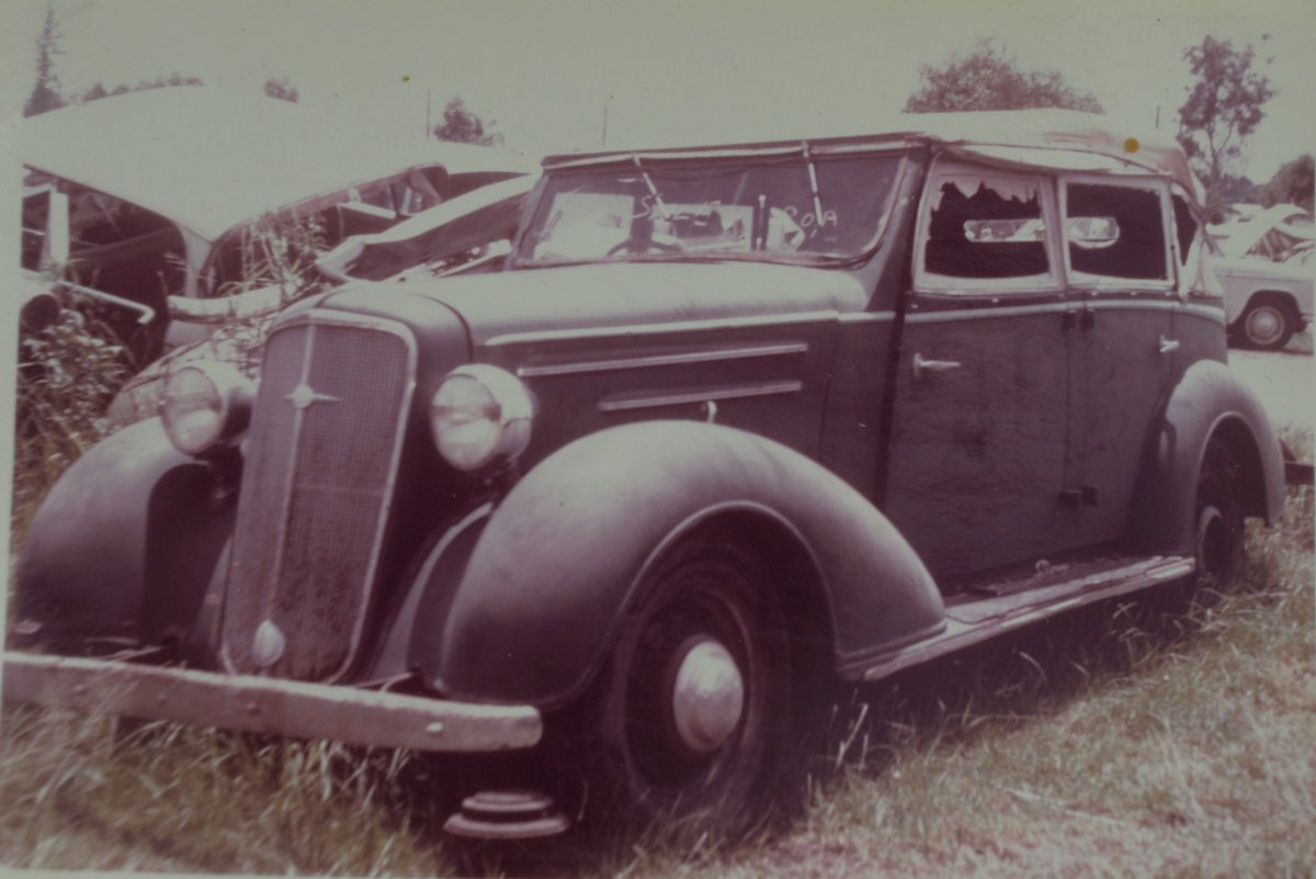 1935 Chevrolet Master.JPG