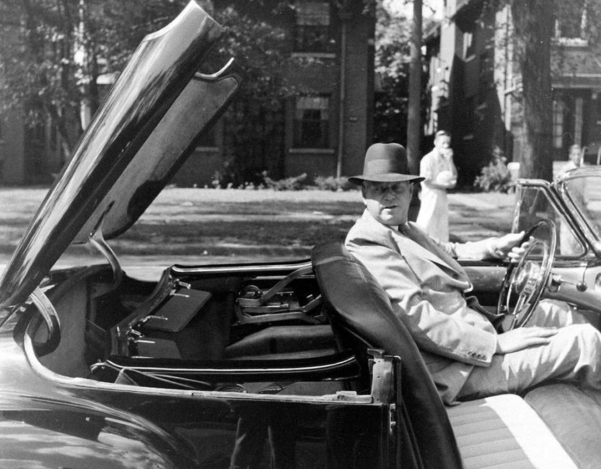 1938 Buick Y-Job Harley Earl 06b.jpg