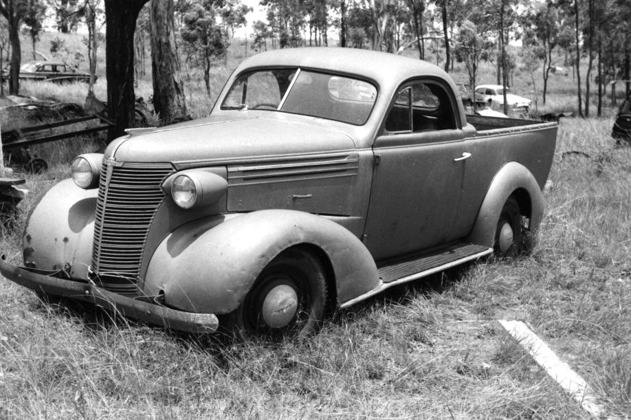 1938 full door ute.jpg