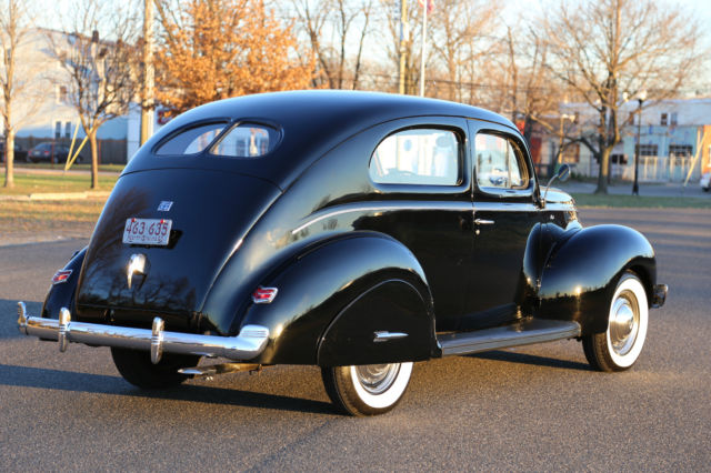 1940-ford-2-dr-sedan-flathead-v8-3-speed-all-steel-frame-up-restored-no-reserve-10.jpg