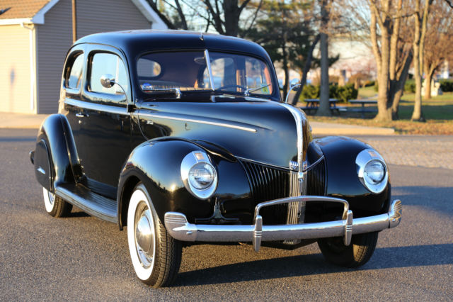 1940-ford-2-dr-sedan-flathead-v8-3-speed-all-steel-frame-up-restored-no-reserve-4.jpg