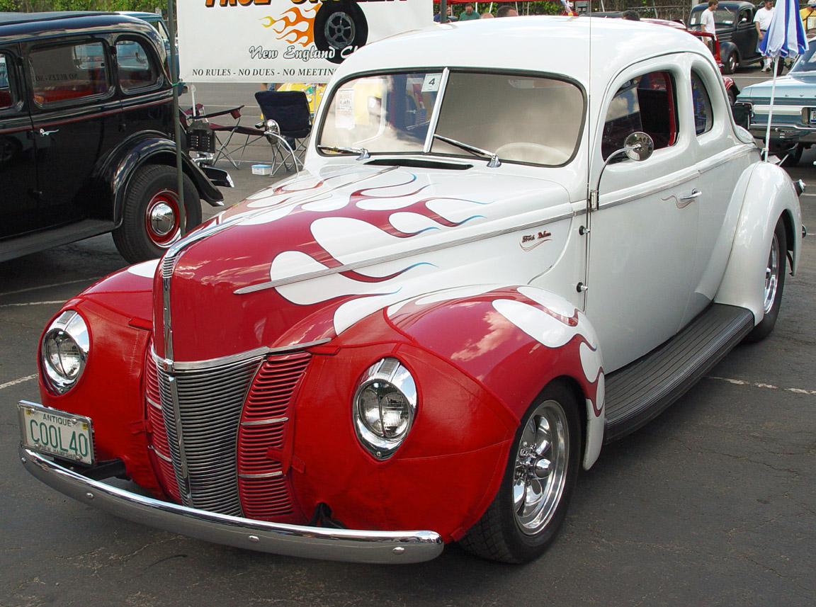 1940-Ford-Deluxe-Coupe-Red-Wht-sy.jpg