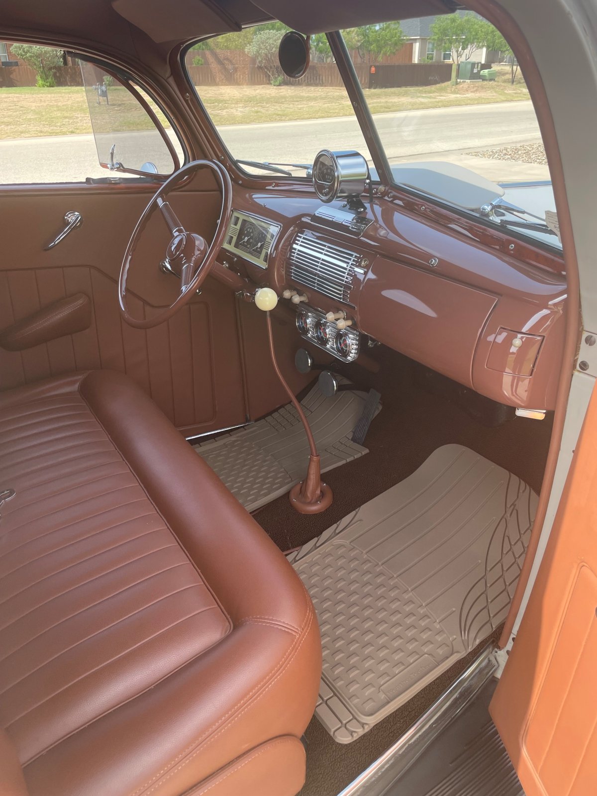 1940 Ford Interior.jpg