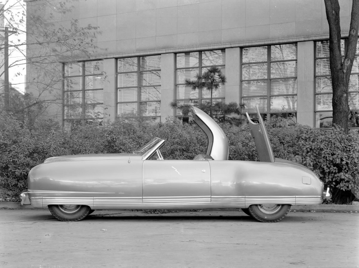 1940ChryslerThunderboltConcept.jpg