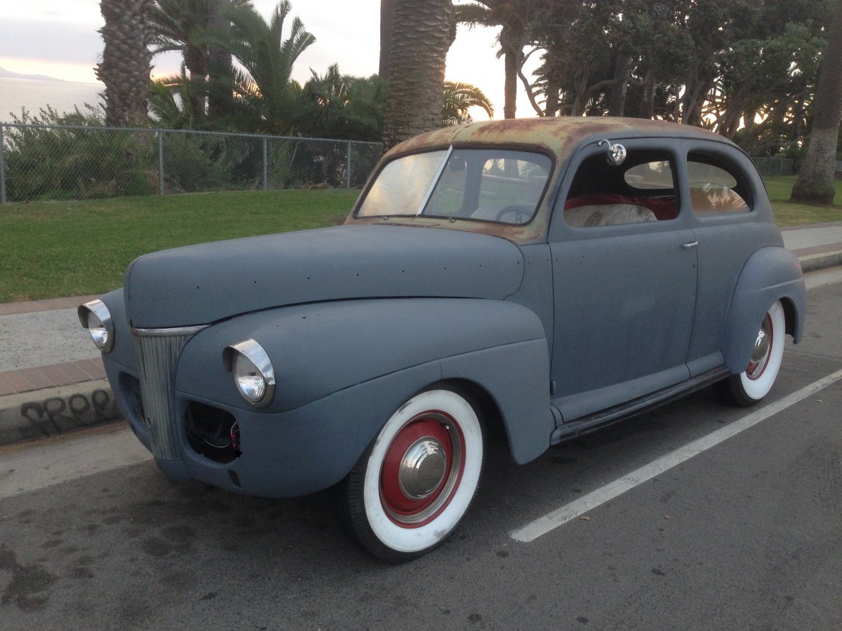 1941 Ford Tudor-Exterior 055.JPG