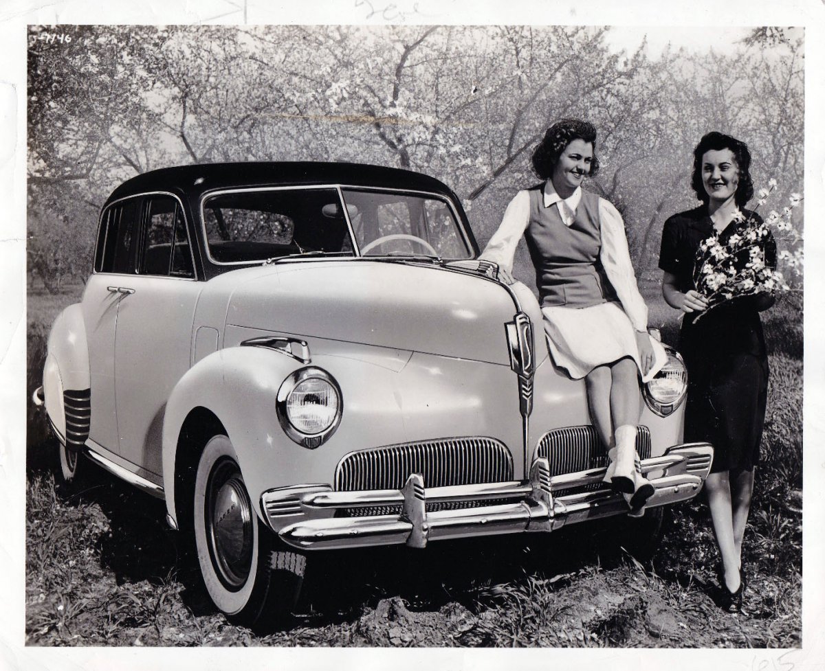 1941-studebaker-skyway-president-sedan-wire-photo.jpg