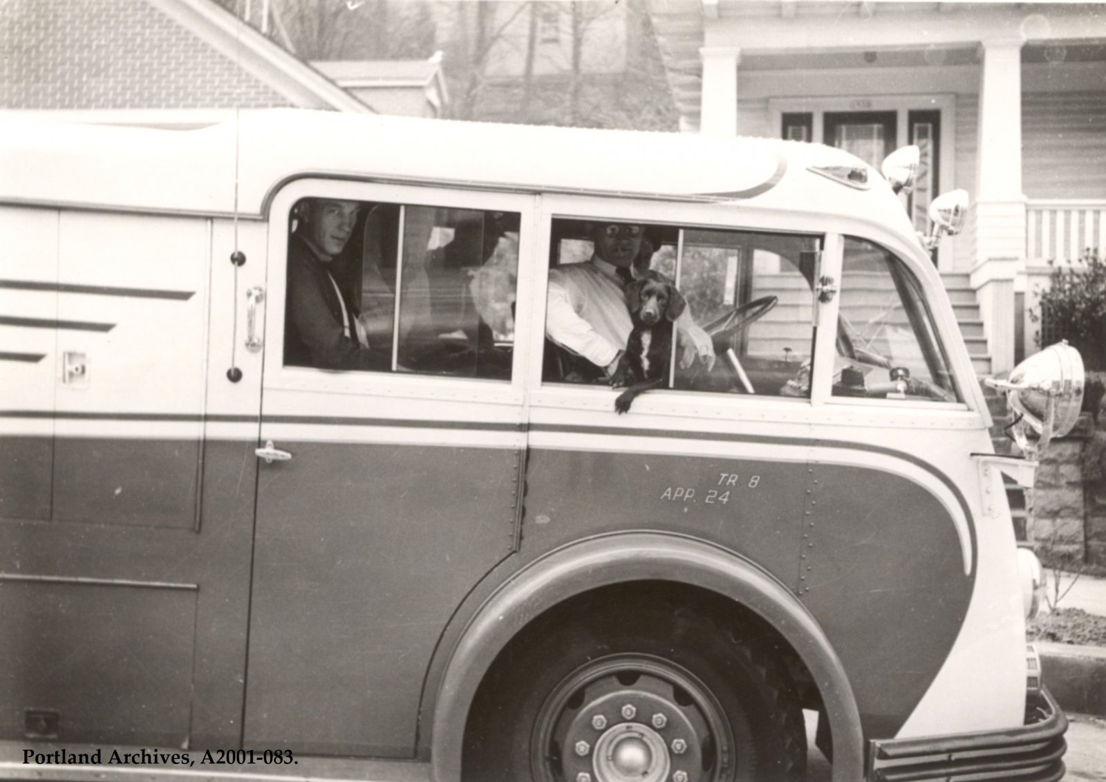 1942-chief-blount-and-daffy.jpg