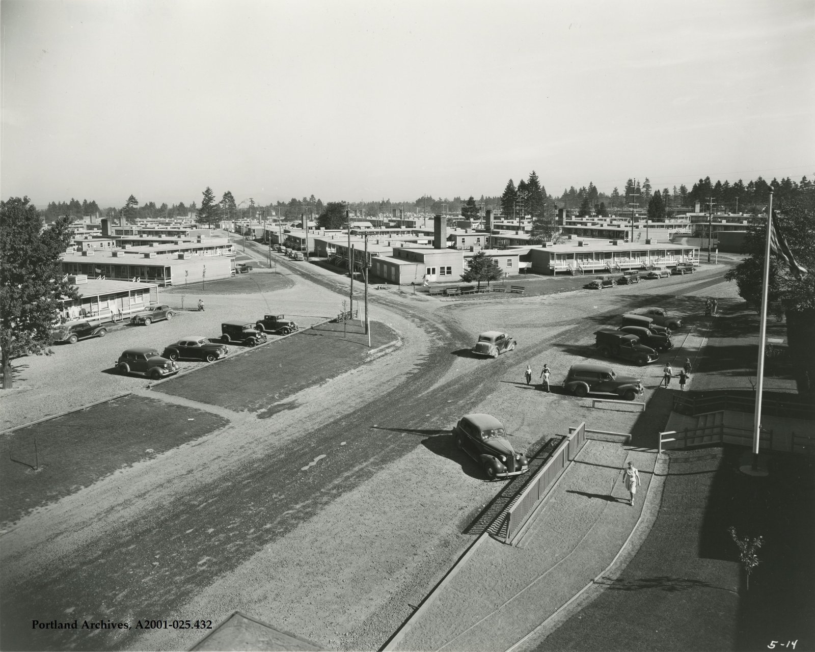 1944_view-of-n-kiska-st-and-n-foss-ave-from-roof-of-adm.jpg