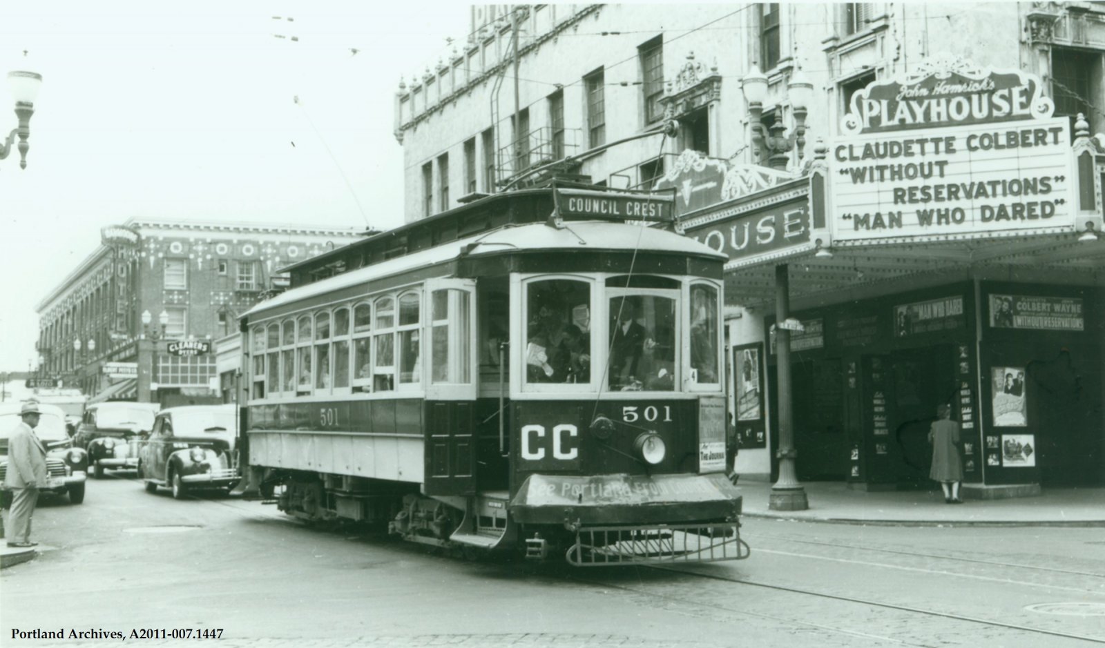 1946_portland-traction-company-council-crest-trolley-at-sw-11th-and-morrison_a2011-007-1447.jpg