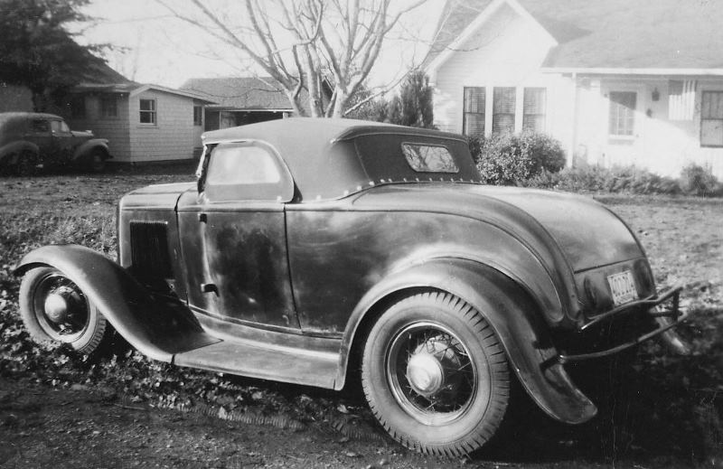 1947 Jack Ggreiner Deuce Roadster (rear).JPG