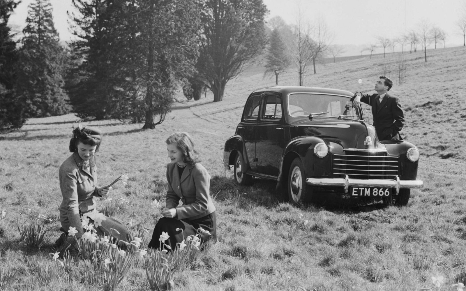 1947 vauxhall.jpeg