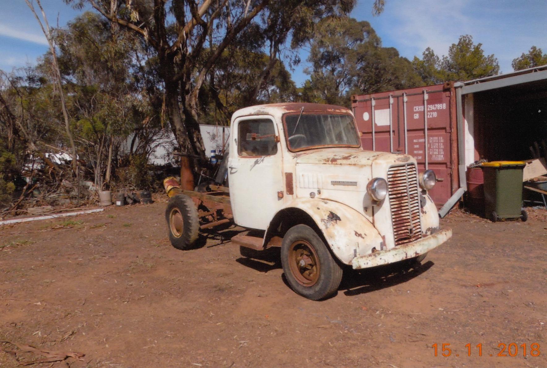 1949 Commer..jpg