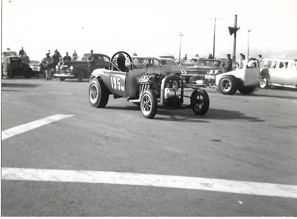 195 AH Don going to the line.jpg