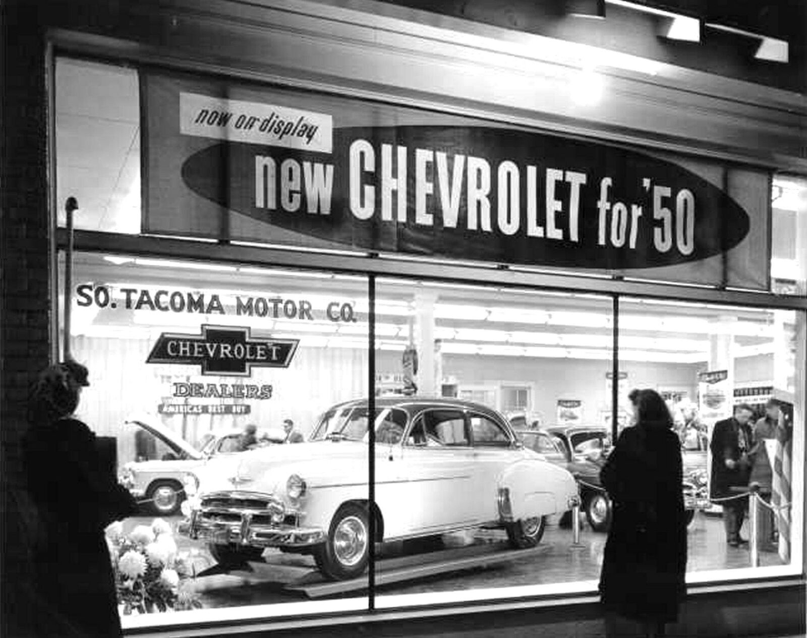 1950 Chevrolet dealer showroom.jpg