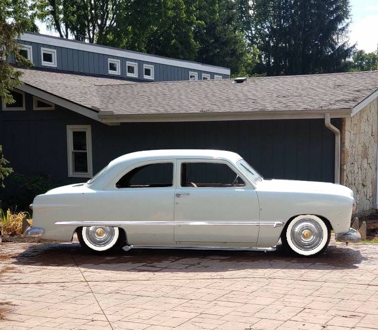 1950 Ford Sedan 03.jpg