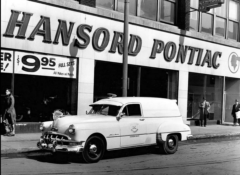 1950 pontiac Silver Streak panel delivery.JPG