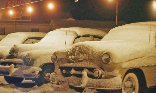 1950s-1960s-cars-winter-24.jpeg