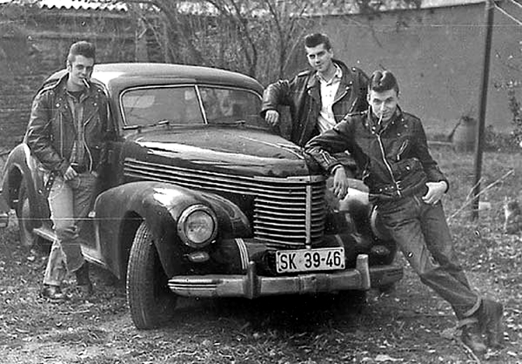 1950s-greasers-04.jpg