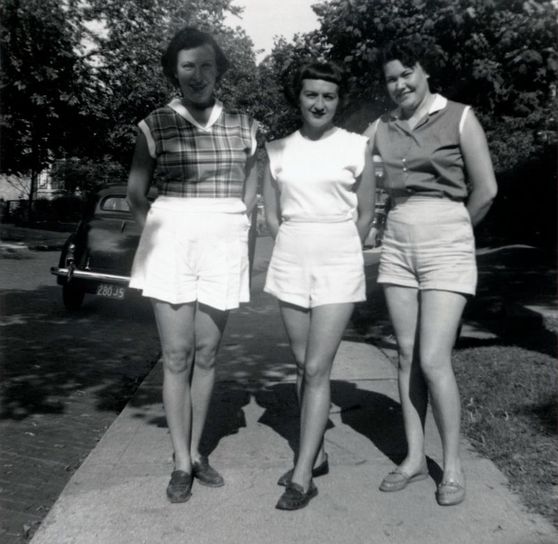 1950s-women-shorts-1.jpg