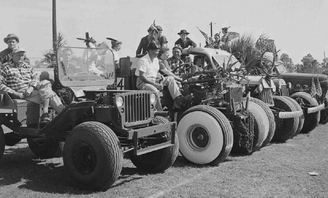 1951 swamp buggy Florida aa.jpg