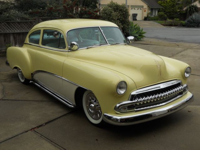 1952-chevrolet-custom-fleetline-2.jpg