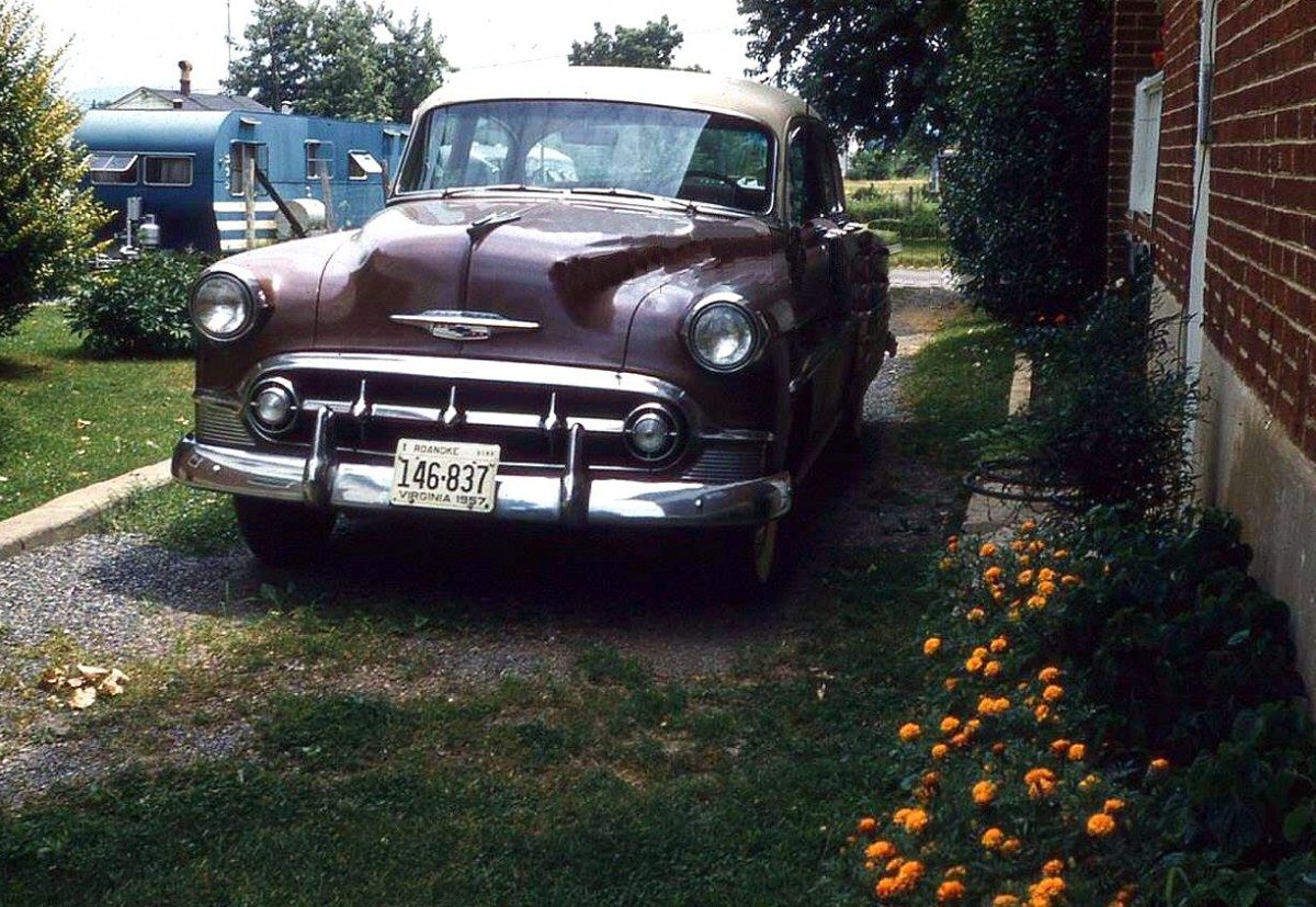 1953 210 sedan.jpg