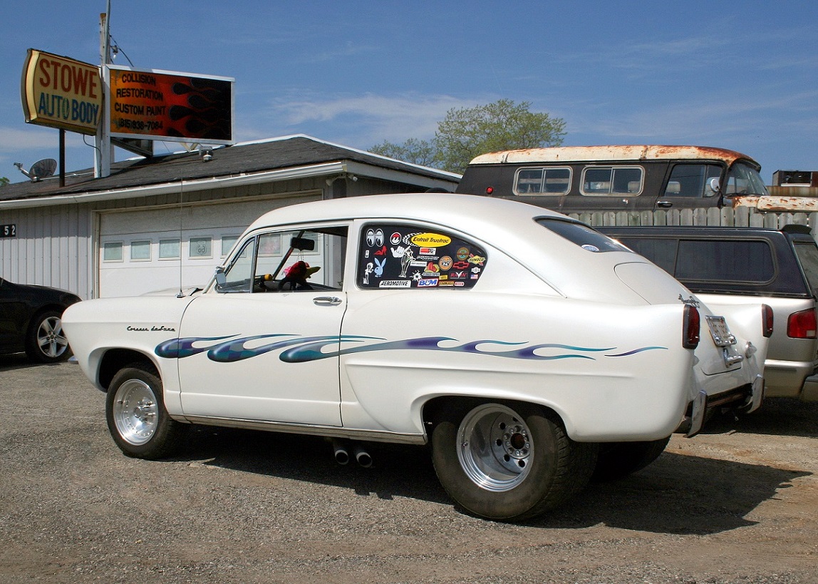 1953 Henry J Corsair Deluxe - 1.JPG