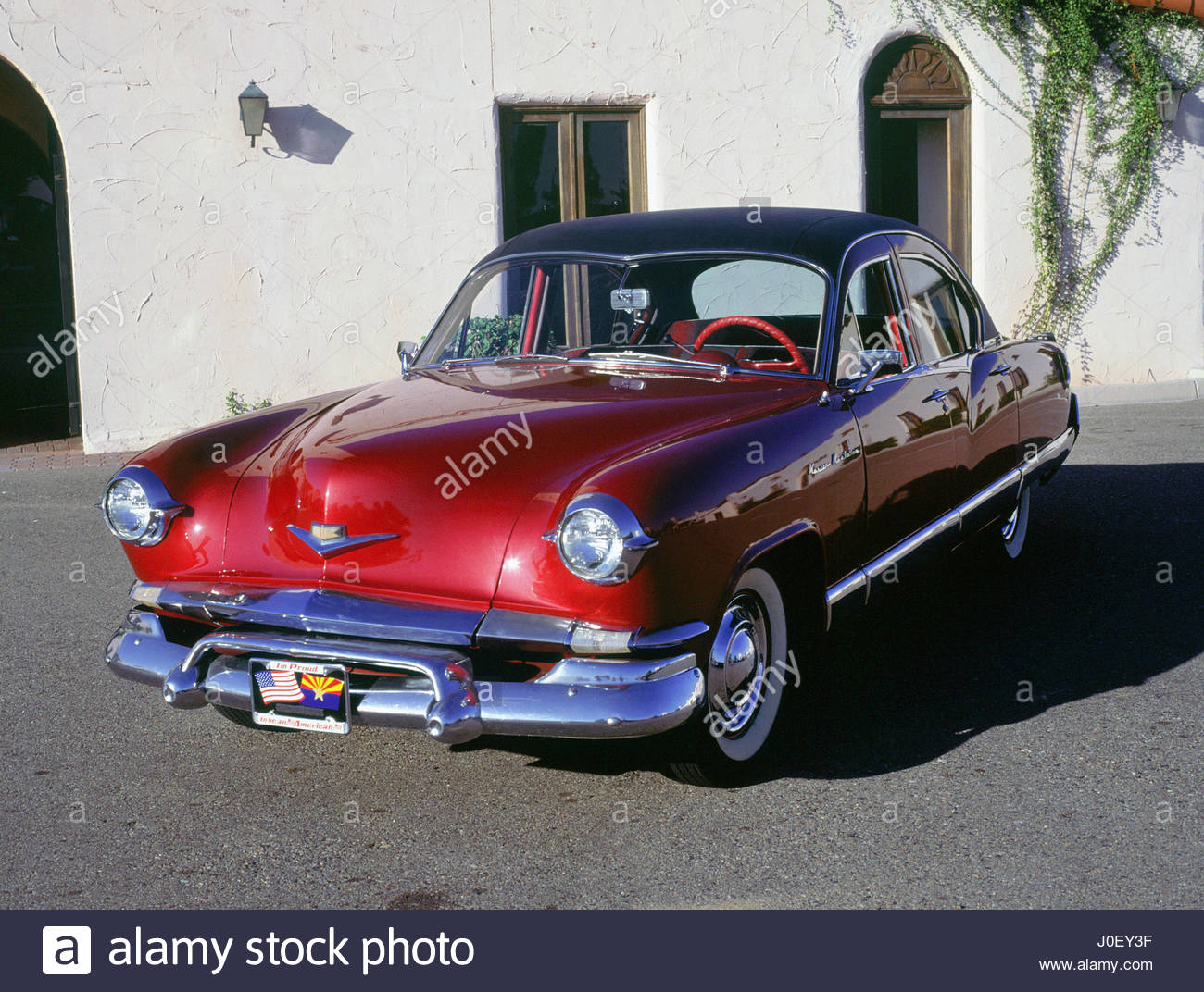 1953-kaiser-manhattan-J0EY3F.jpg