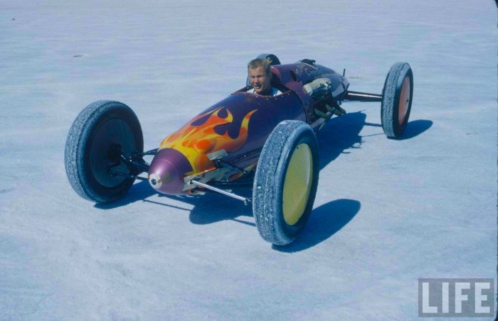 1954 bonneville-salt-flats-lakester-drag-racing-car.jpg