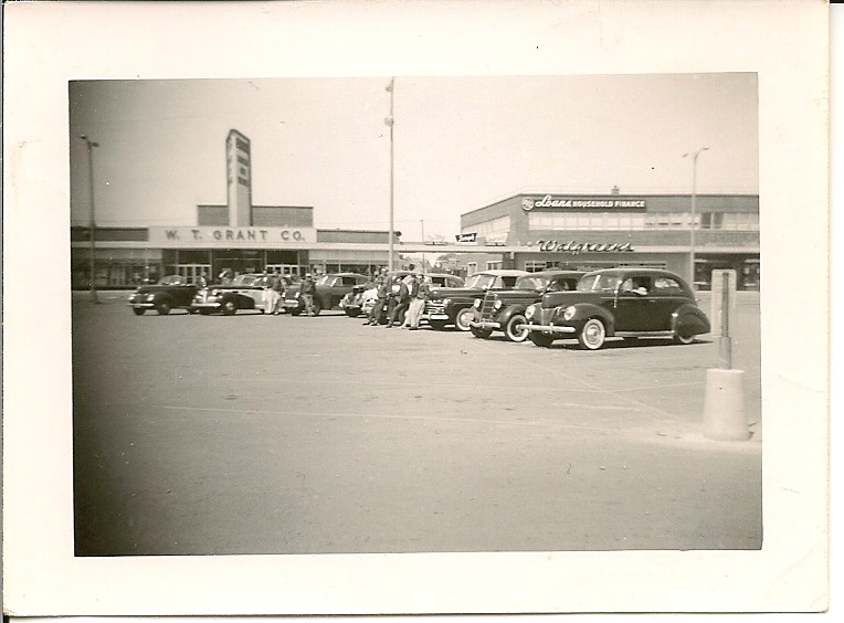 1954milw8sthgate mall.jpg