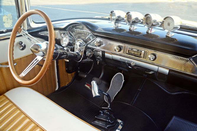 1955-chevy-gasser-dashboard.jpg