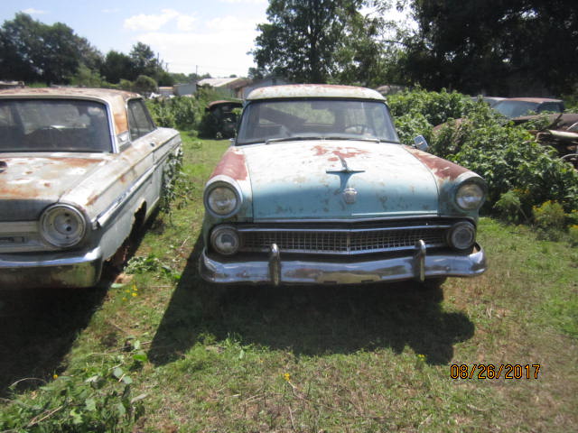 1955 ford ranch wagon 001.JPG