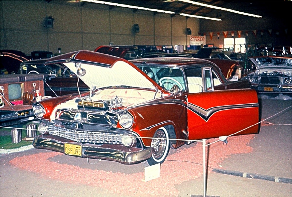 1955 Ford Victoria Of Bob And Vickie Benedetti.jpg