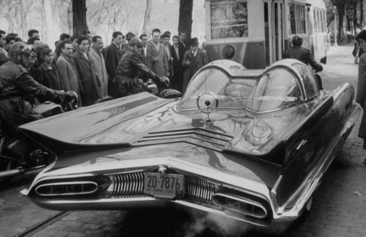 1955-lincoln-futura-concept-car-12.jpg