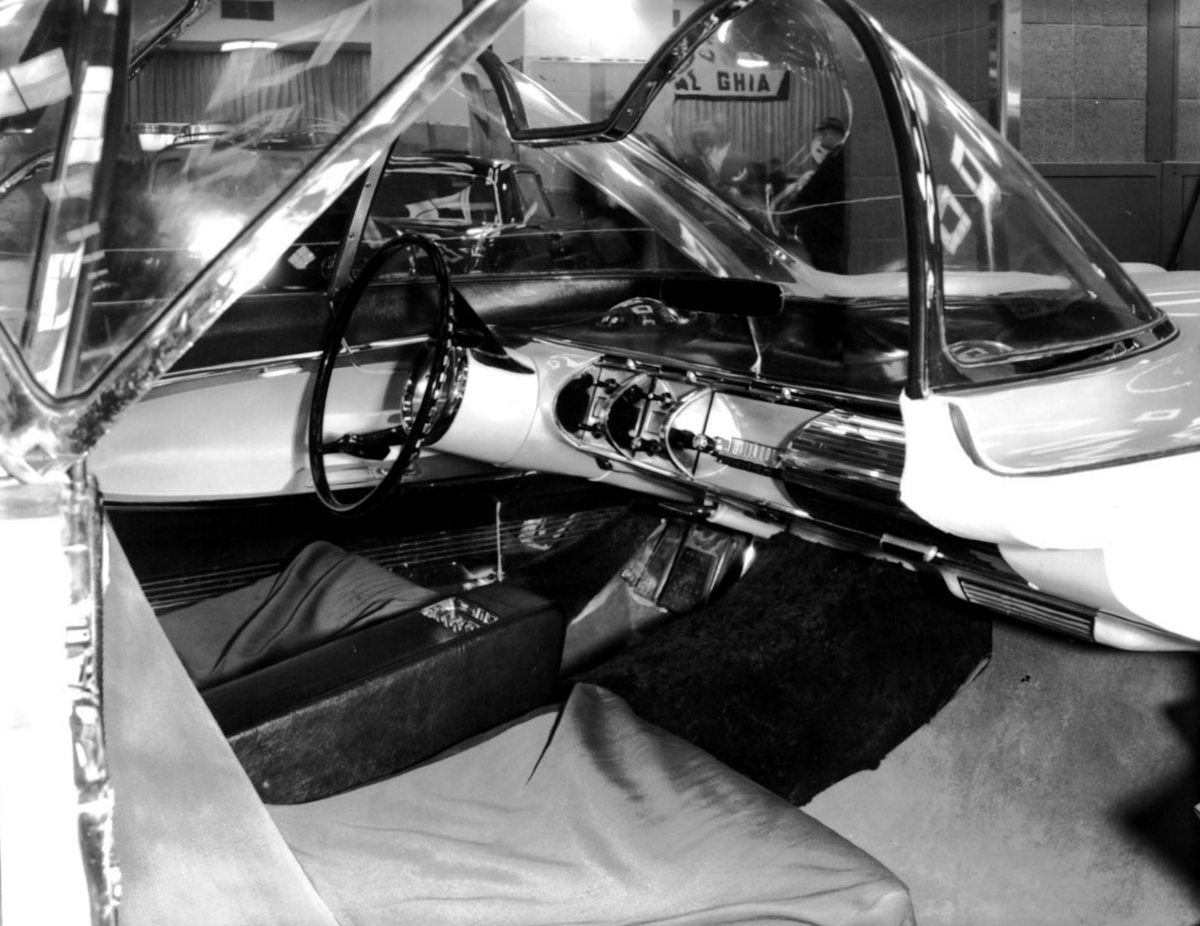 1955-lincoln-futura-concept-car-16.jpg