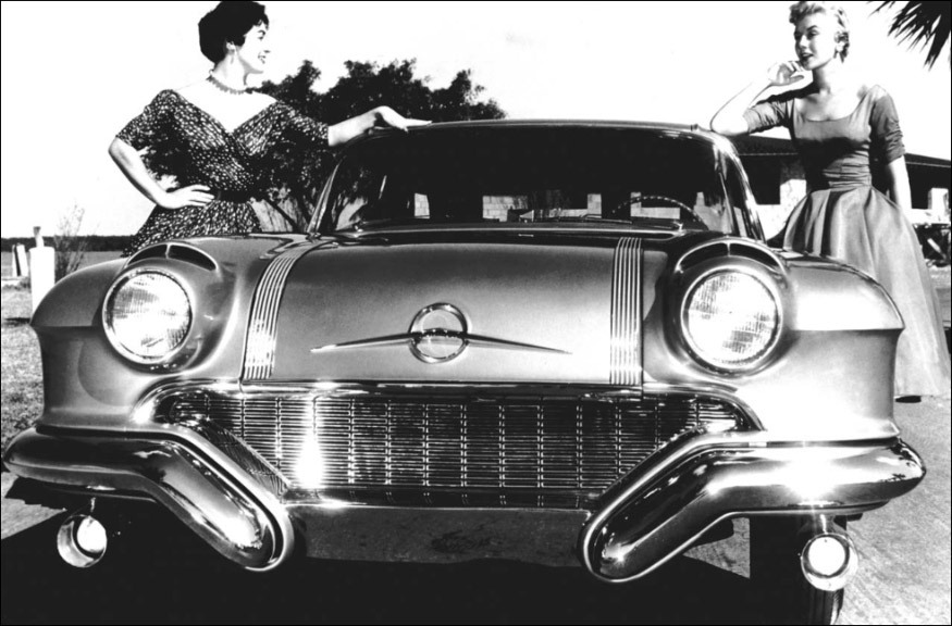 1955 Pontiac Strato Star. .jpg