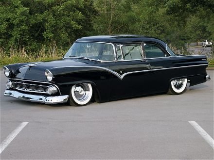 1955_ford_fairlane_club_sedan_black_001.jpg