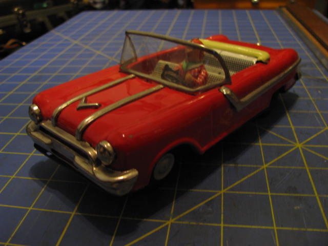 1955PontiacConvertibleJapaneseTinToy-22 001.jpg