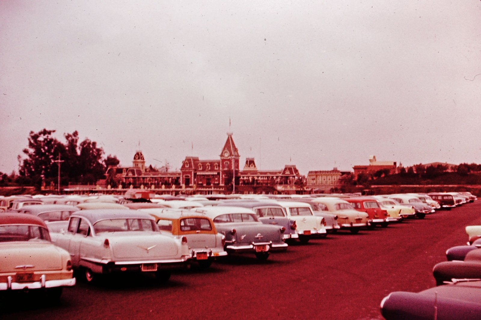 1956 Disney Land.jpg