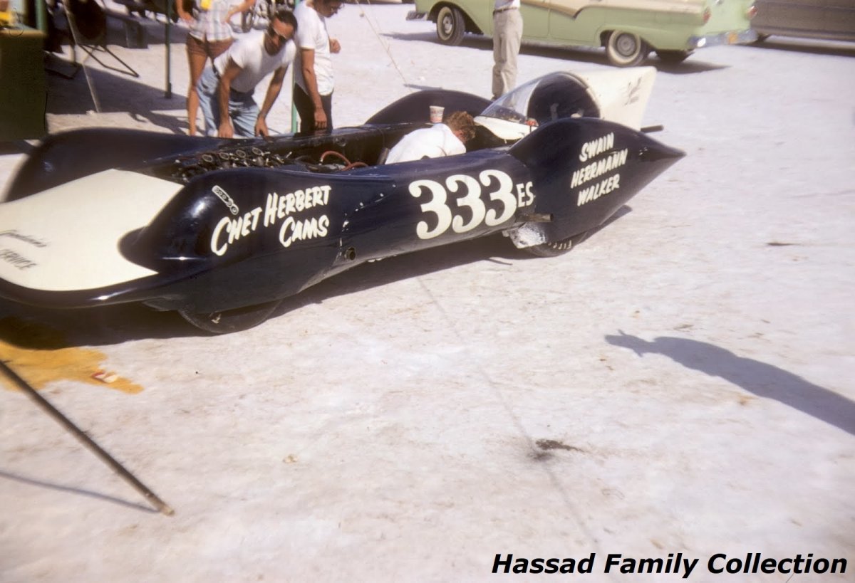 1957 - #333 Swain~Hermann~Walker (2 HEMI) E Streamliner.jpg