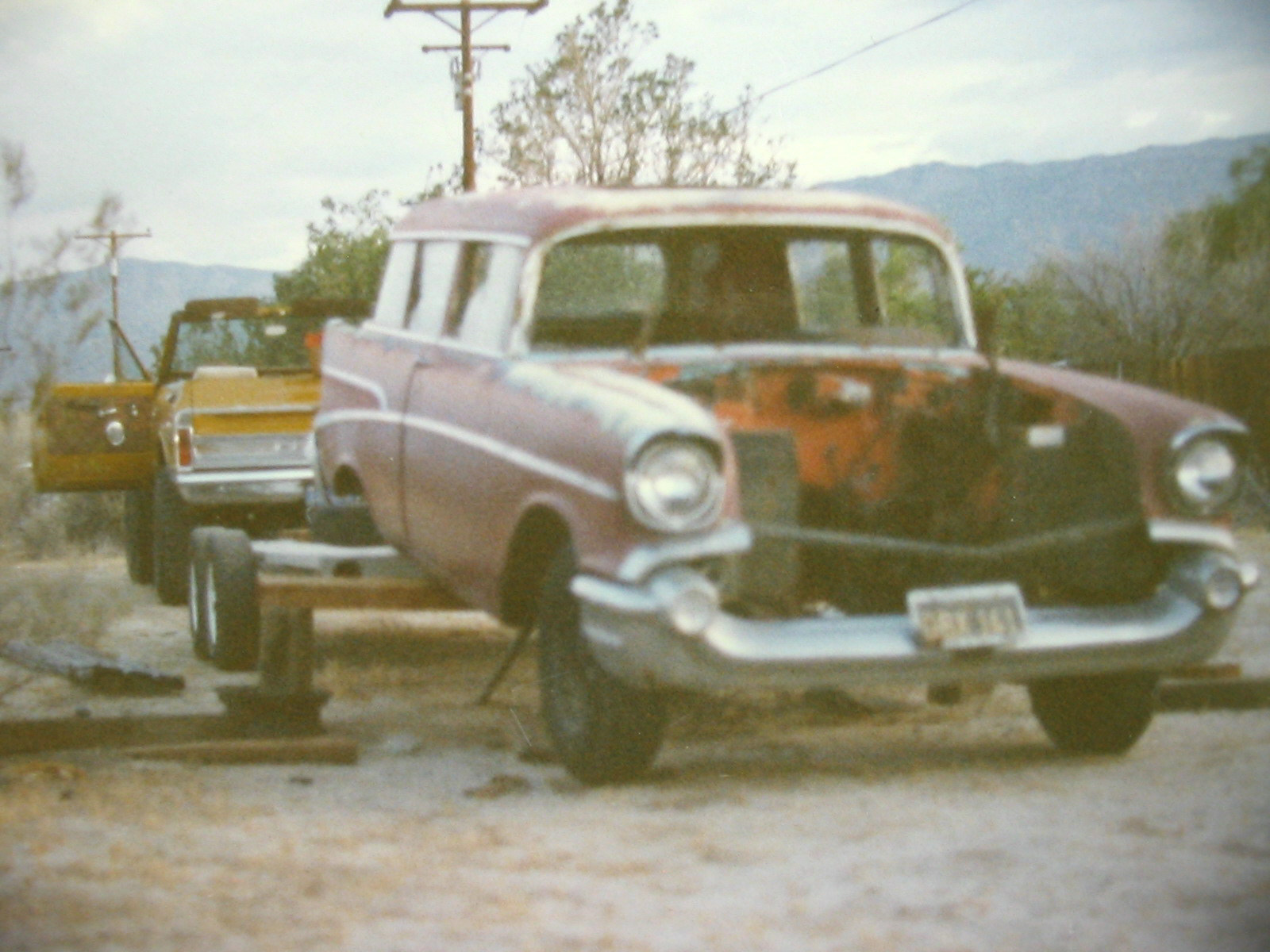 1957 Chevy  Wagon 01.JPG