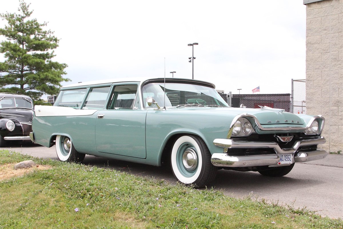 1957-dodge-suburban-v8-station-wagon-by-gollers-hot-rods-0001.jpg