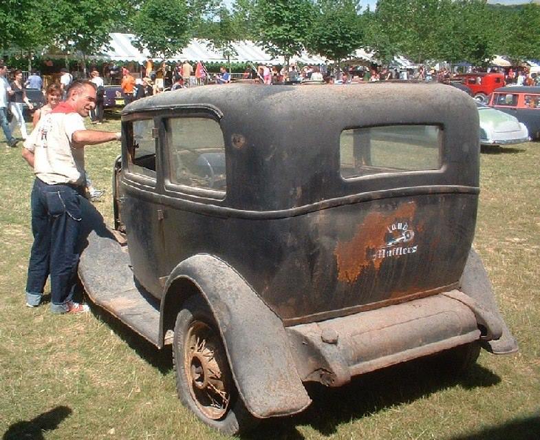 19577501-LoudMuf.jpg