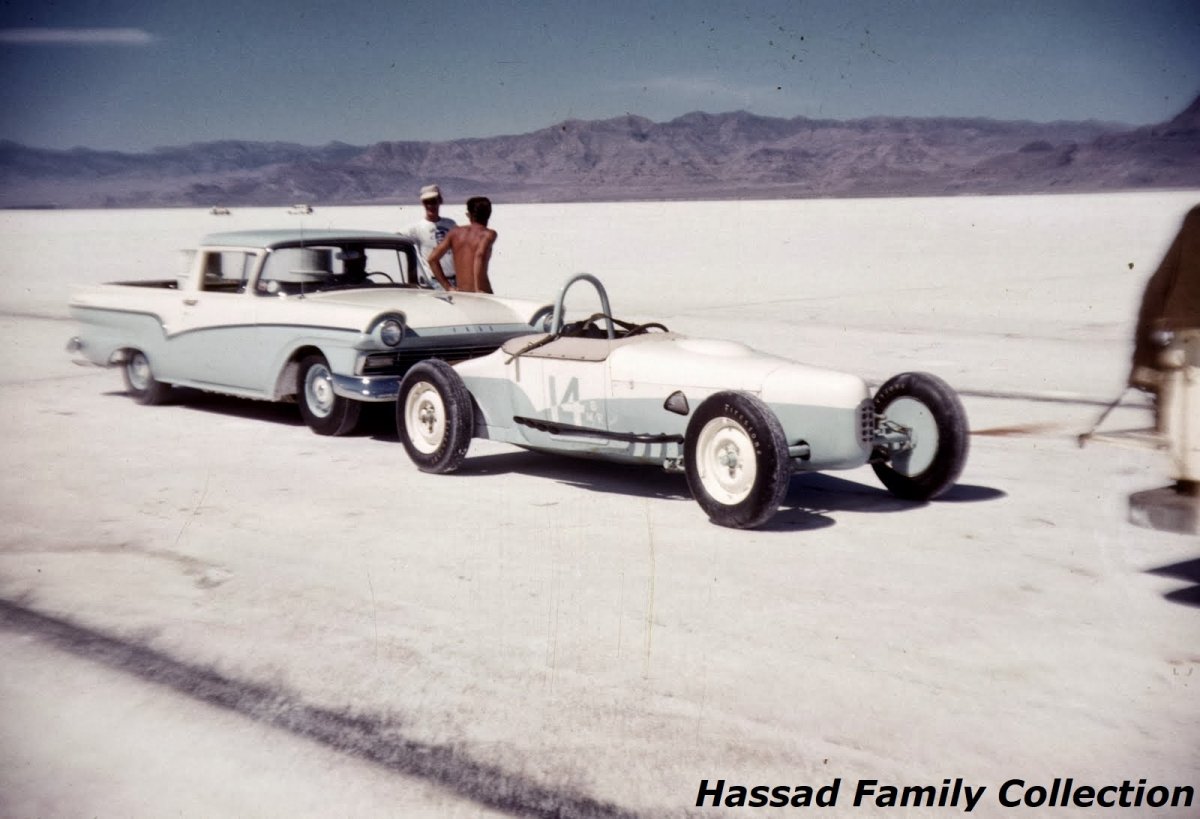 1958 - #14 John Cramer (Ardun powered) B Modified Roadster.jpg