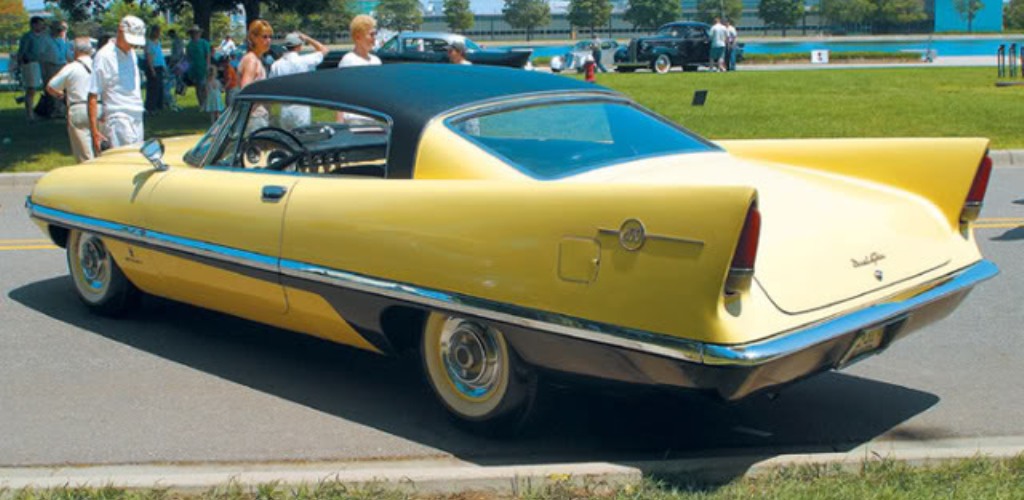 1958 Chrysler Ghia DualGhia.JPG