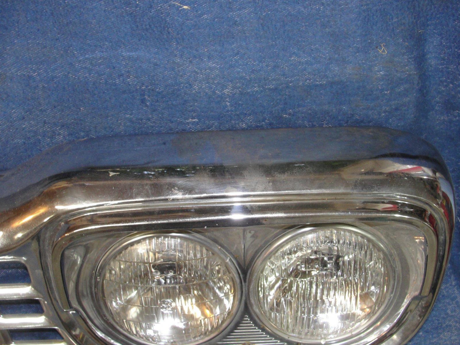 1958 f 100 grill 009.JPG