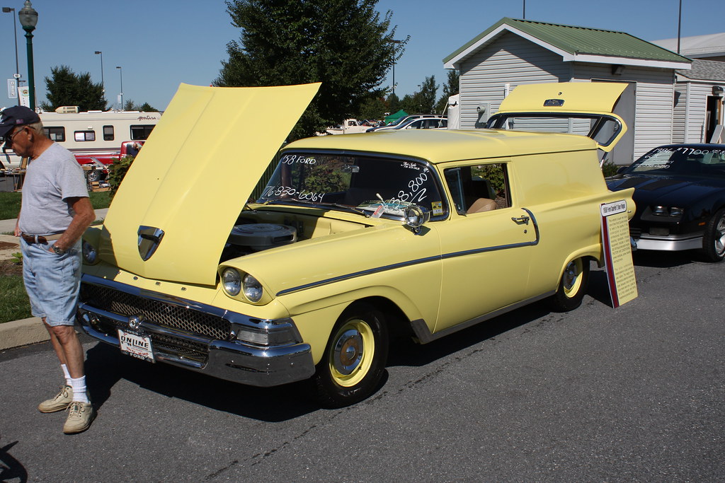 1958 Ford Courier_yellow_01.jpg