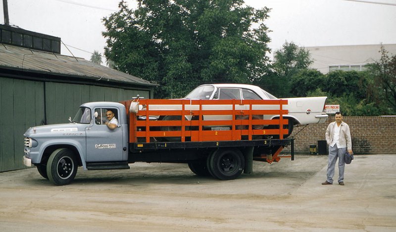 1959 - Norm Thatcher '58 Chrysler 300D Bonneville Racecar Hauler leaving Van Nuys.jpg