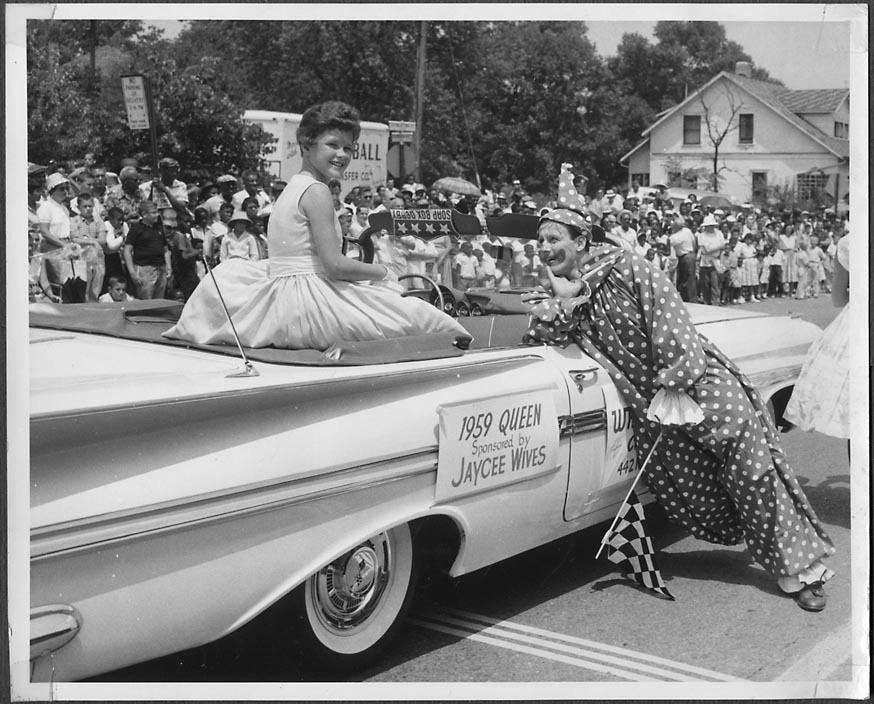 1959 queen  2.JPG