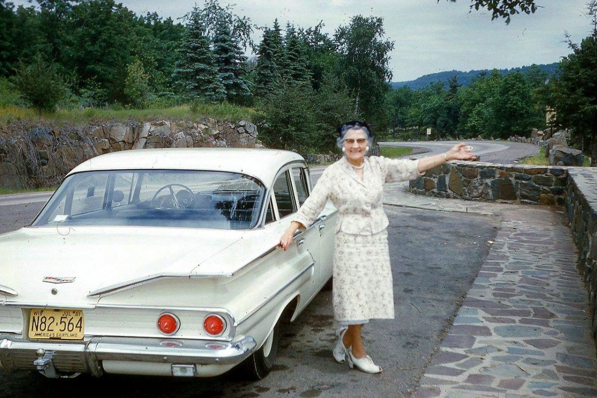 1960 Biscayne.jpg